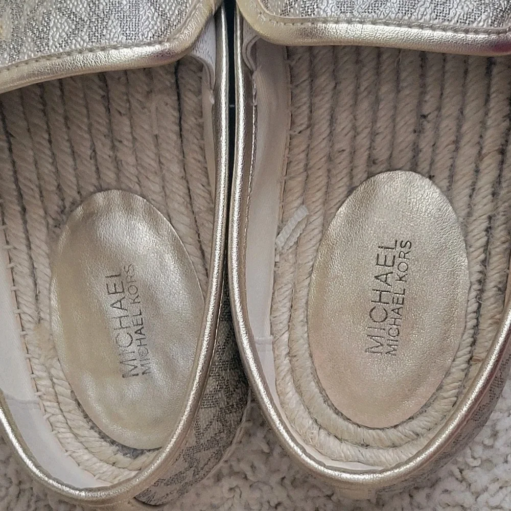 Michael Kors Hastings Logo Espadrille Slip On Shoes Gold Sz 8.5